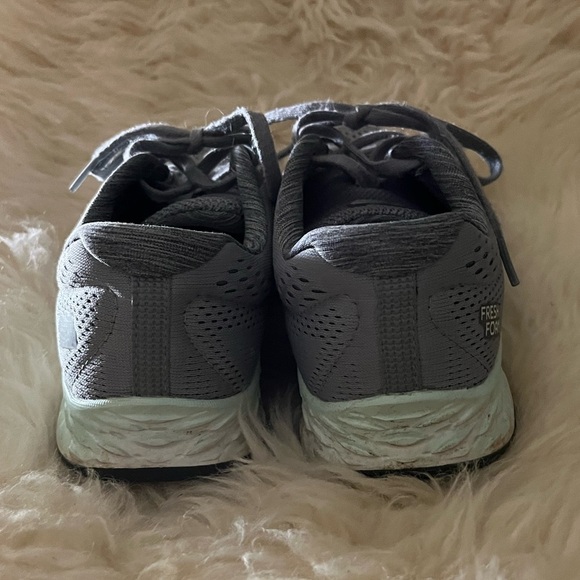 New Balance Gray/Teal Running Shoes - Picture 4 of 8